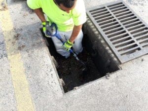Confined Space Entry Services - AQUALIS