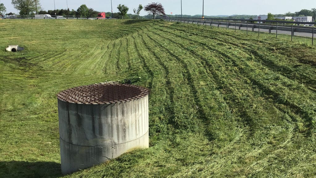 dry detention pond