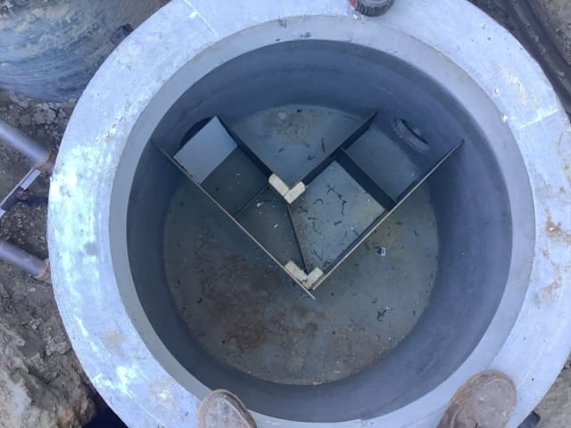 prefabricated V-shaped baffle designed