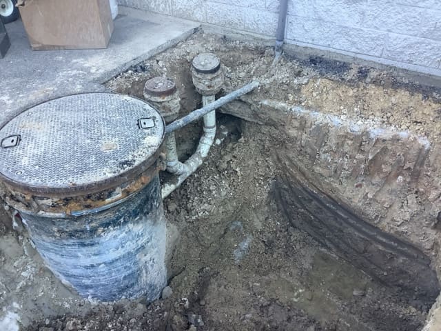 excavation to the buried line